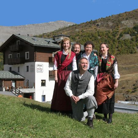 Hotel La Colombina Livigno Kültér fotó